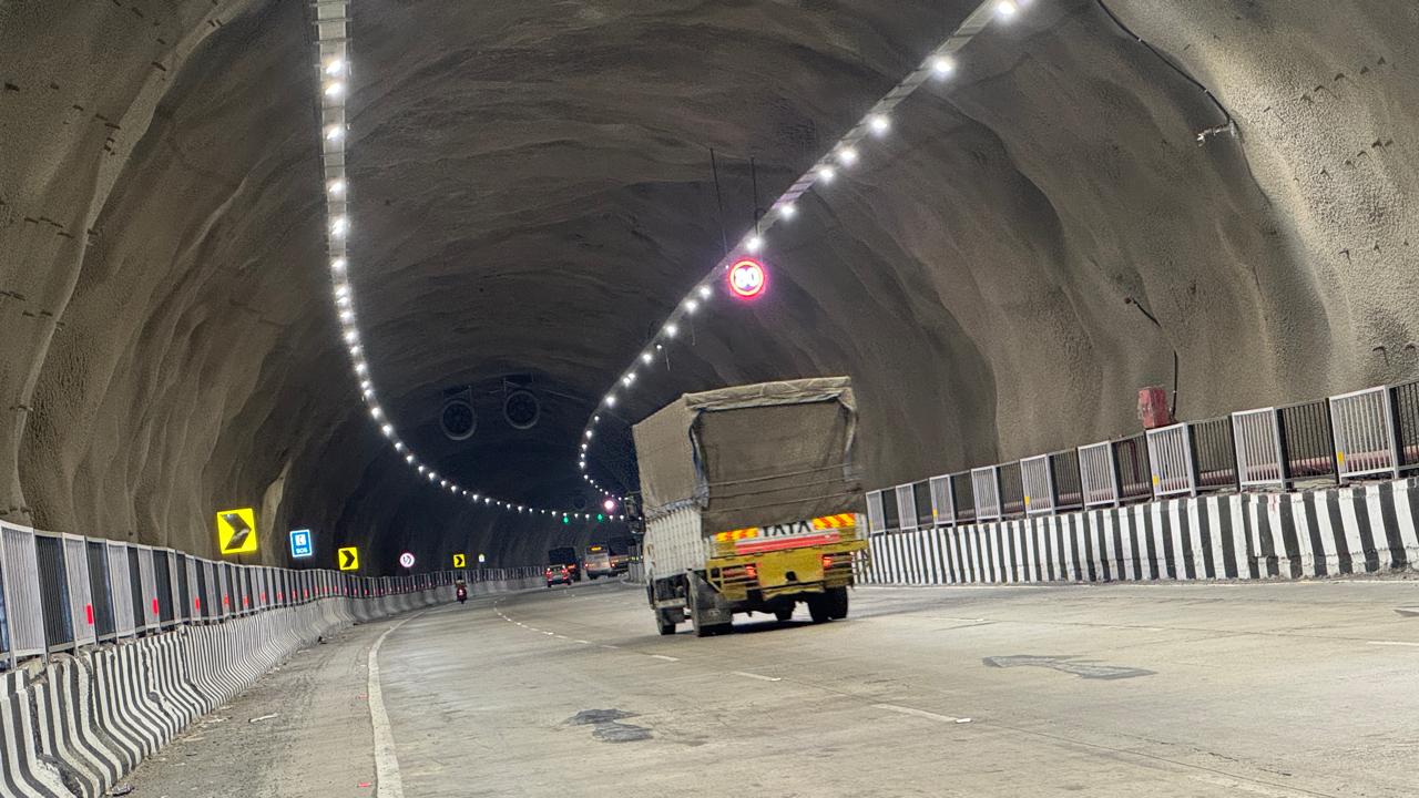 New Khambatki Tunnel — active traffic corridor with integrated lighting and traffic management systems